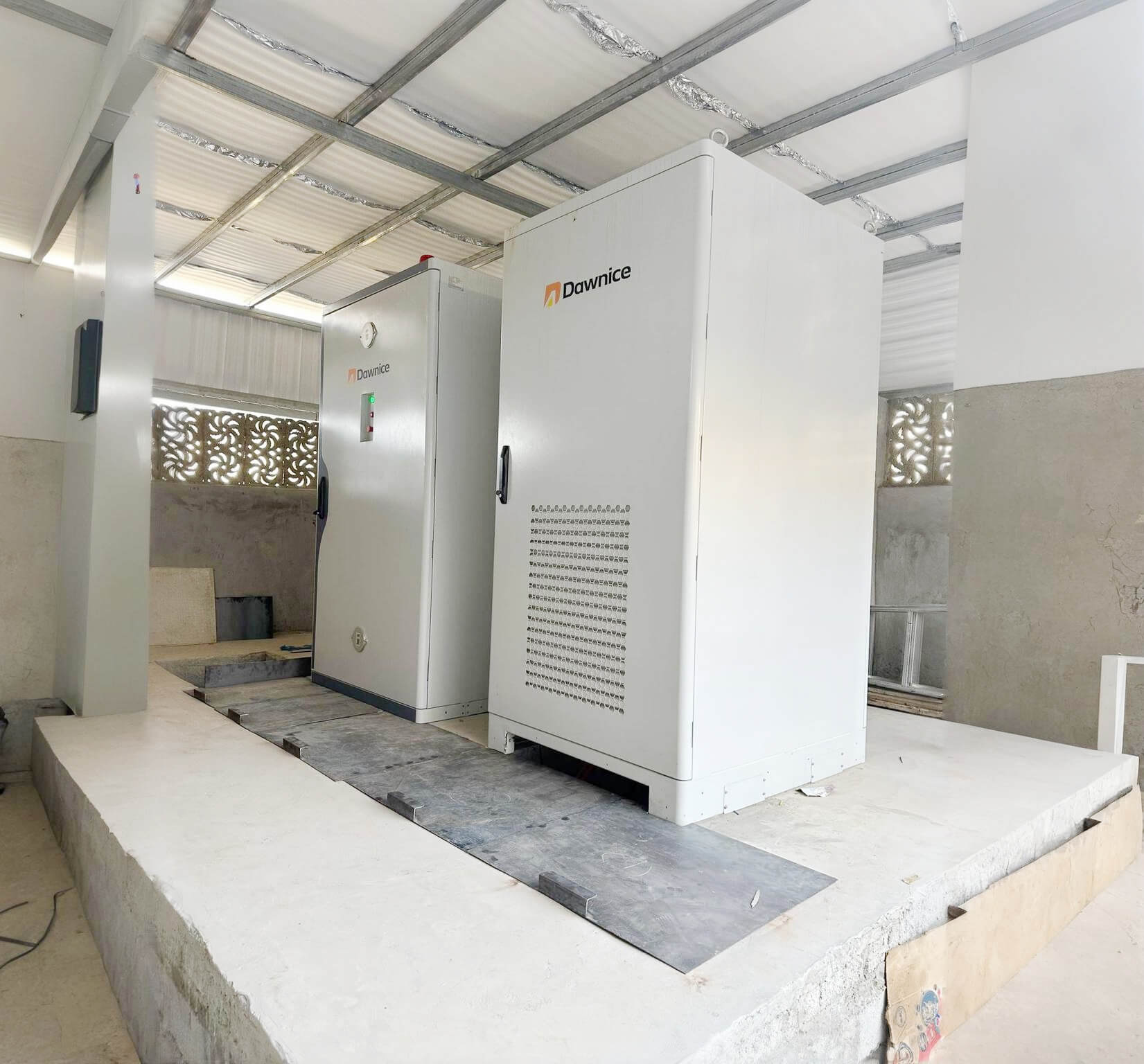 HZEB-HCT-200 Commercial Energy Storage System Installation Case in Yemen, the Middle East