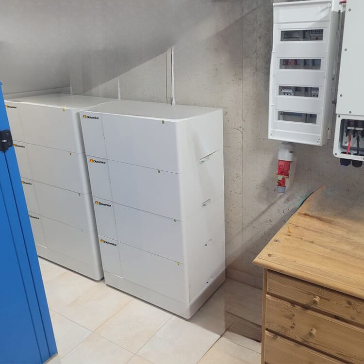 This is a case study of a home energy storage battery installation from Germany.